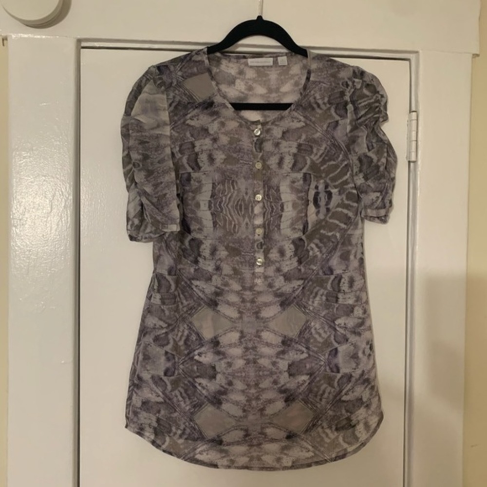 New York & Company Gray Sheer Long Top XS